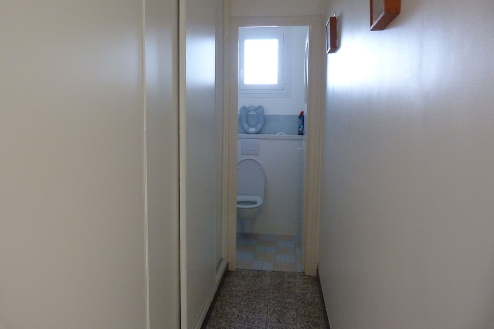 Photo of Bathroom in Vic-en-Bigorre