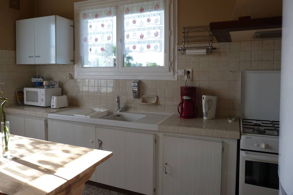 Photo of Kitchen in Vic-en-Bigorre