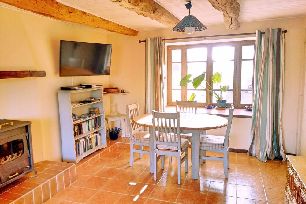 Photo of Bedroom in Plessala