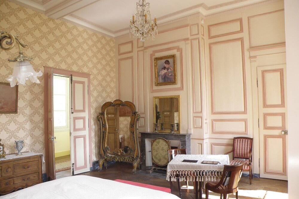 Photo of Bedroom in Piney