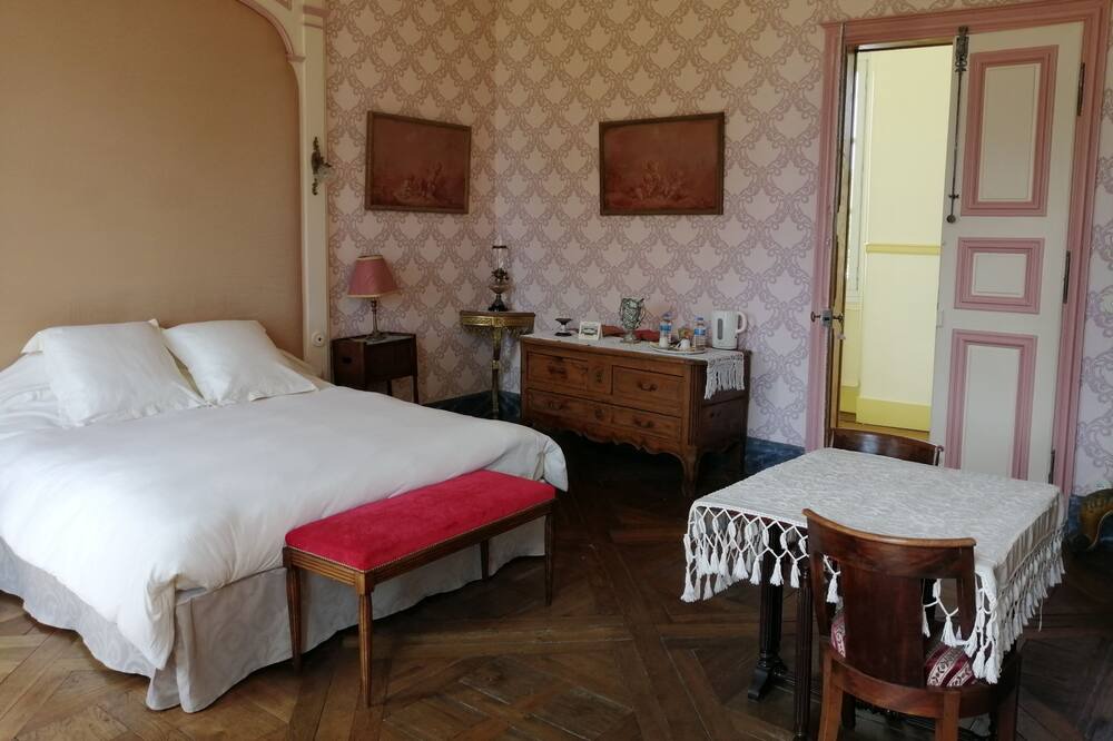 Photo of Bedroom in Piney