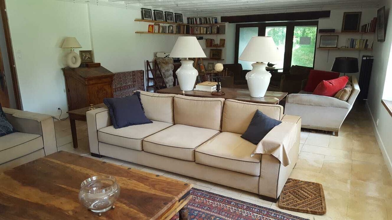 Photo of Livingroom in Neuvy-Sautour