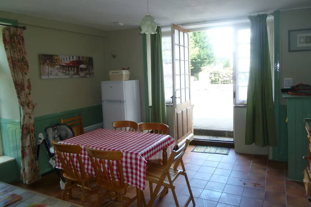 Photo of Kitchen in Jugon-les-Lacs-Commune-Nouvelle
