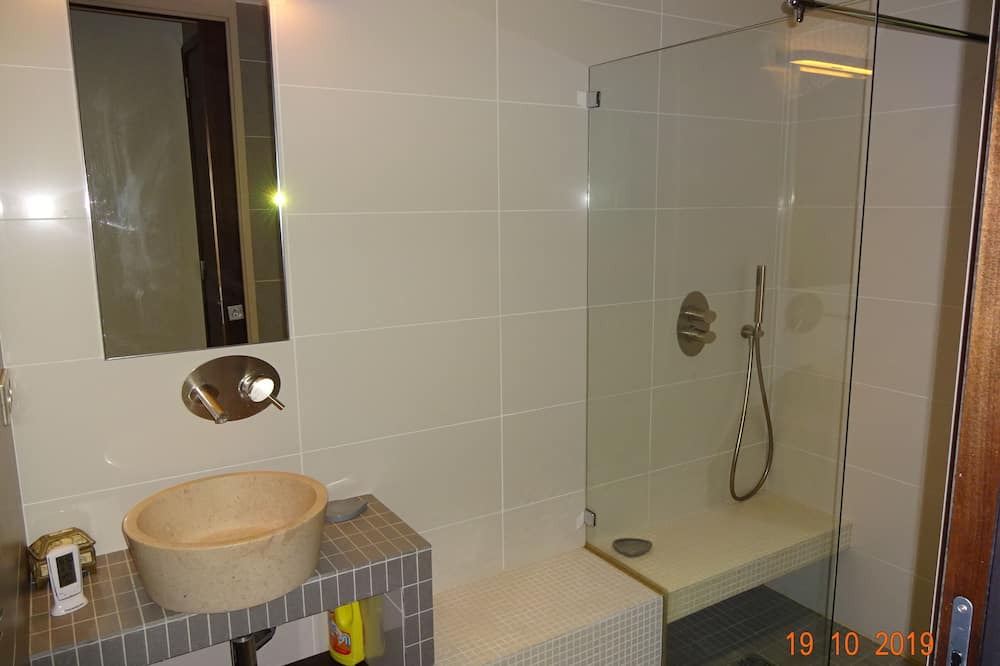 Photo of Bathroom in Pibrac