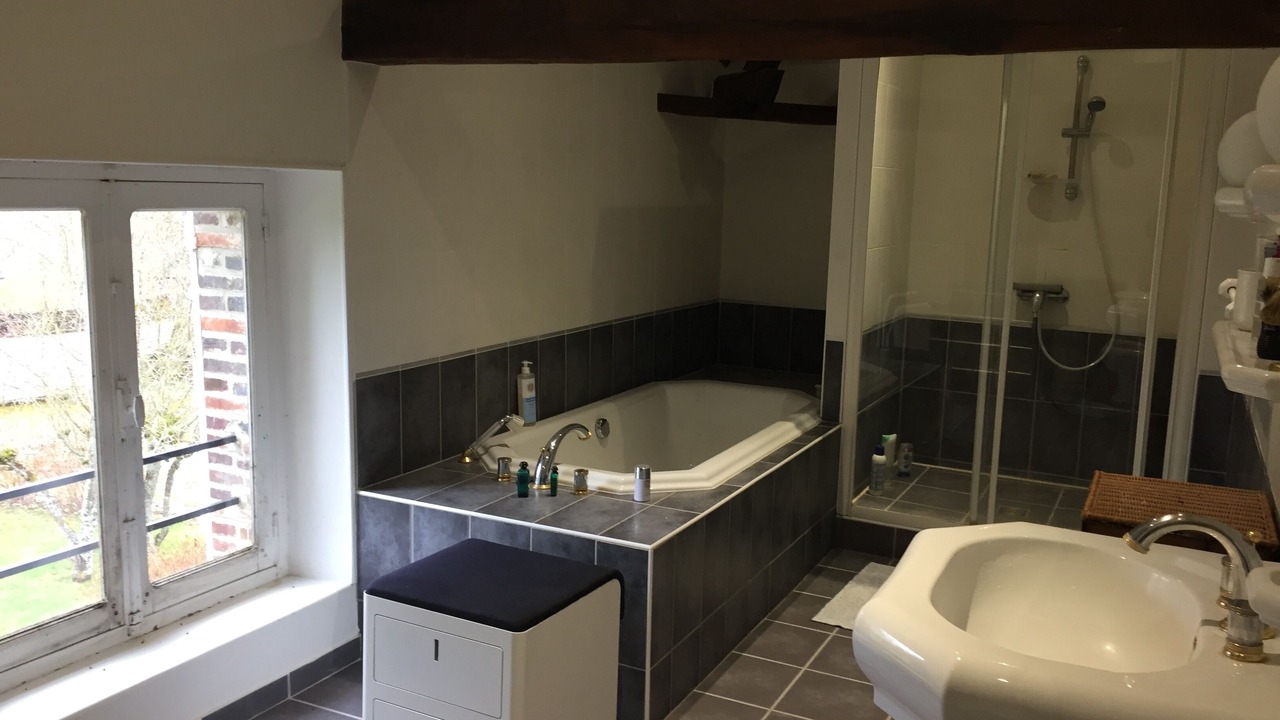 Photo of Bathroom in Saint-Mards-en-Othe