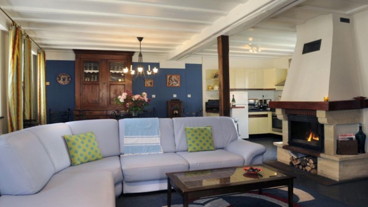 Photo of Livingroom in Eaux-Puiseaux