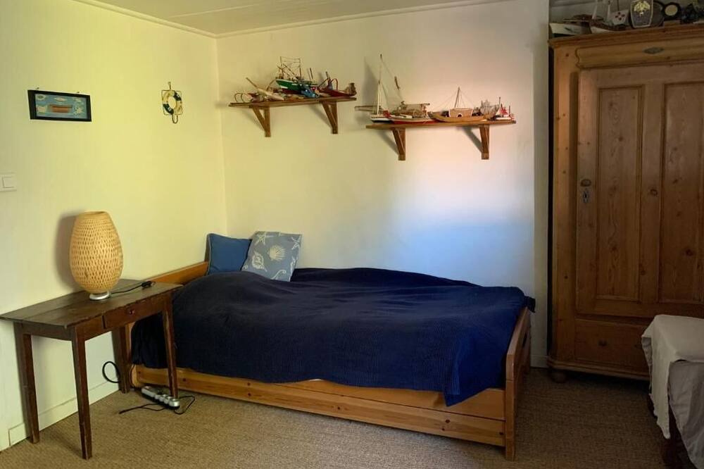 Photo of Bedroom in Collobrieres