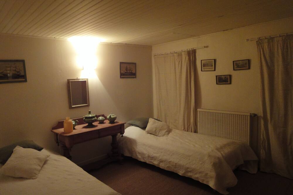 Photo of Bedroom in Collobrieres