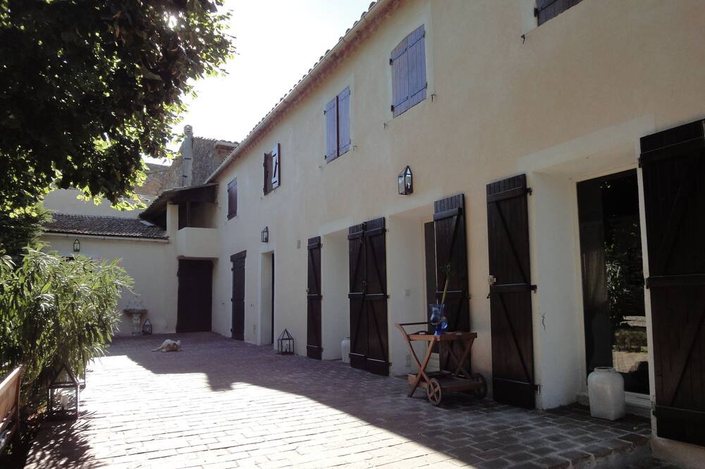 Photo of Outdoor in Collobrieres
