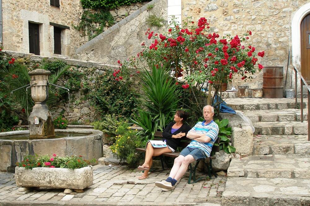 Photo of Outdoor in Chateaudouble