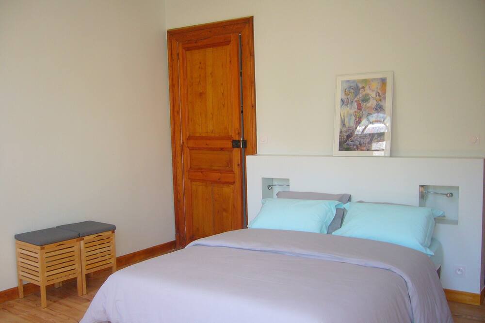 Photo of Bedroom in Bagneres-de-Luchon