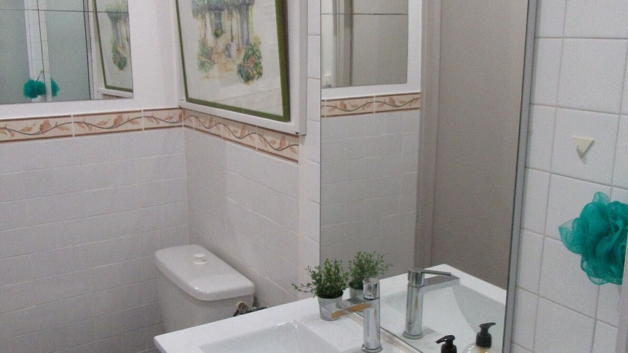 Photo of Bathroom in Aramon