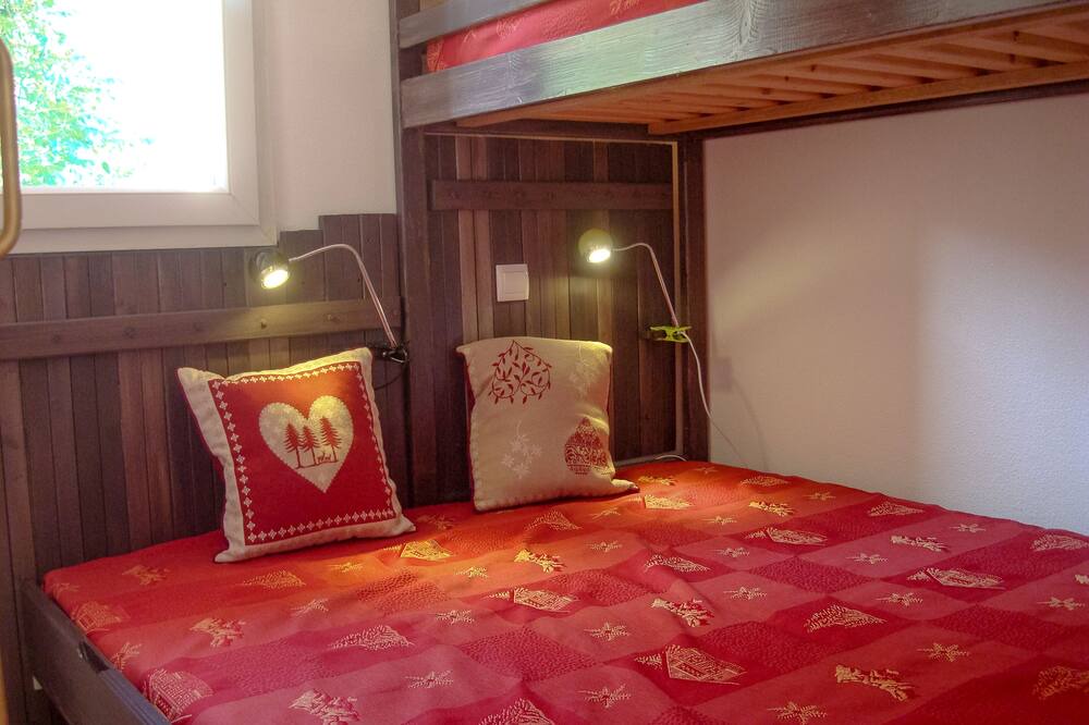 Photo of Bedroom in Bagneres-de-Luchon