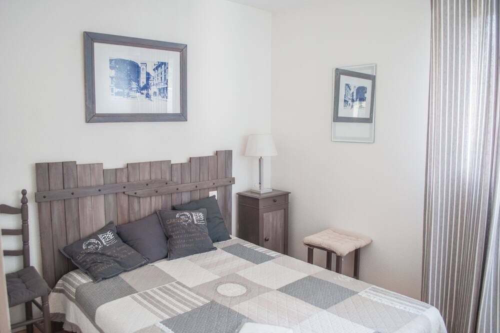 Photo of Bedroom in Bagneres-de-Luchon