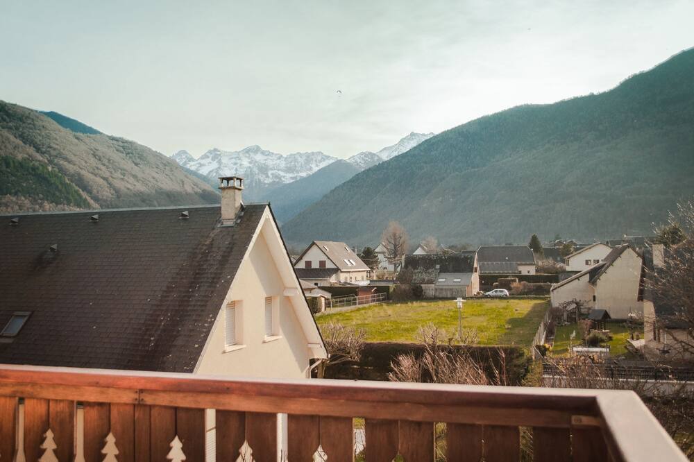 Photo of Patio Balcony in Bagneres-de-Luchon