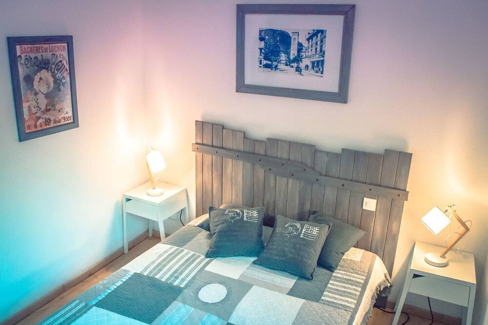 Photo of Bedroom in Bagneres-de-Luchon