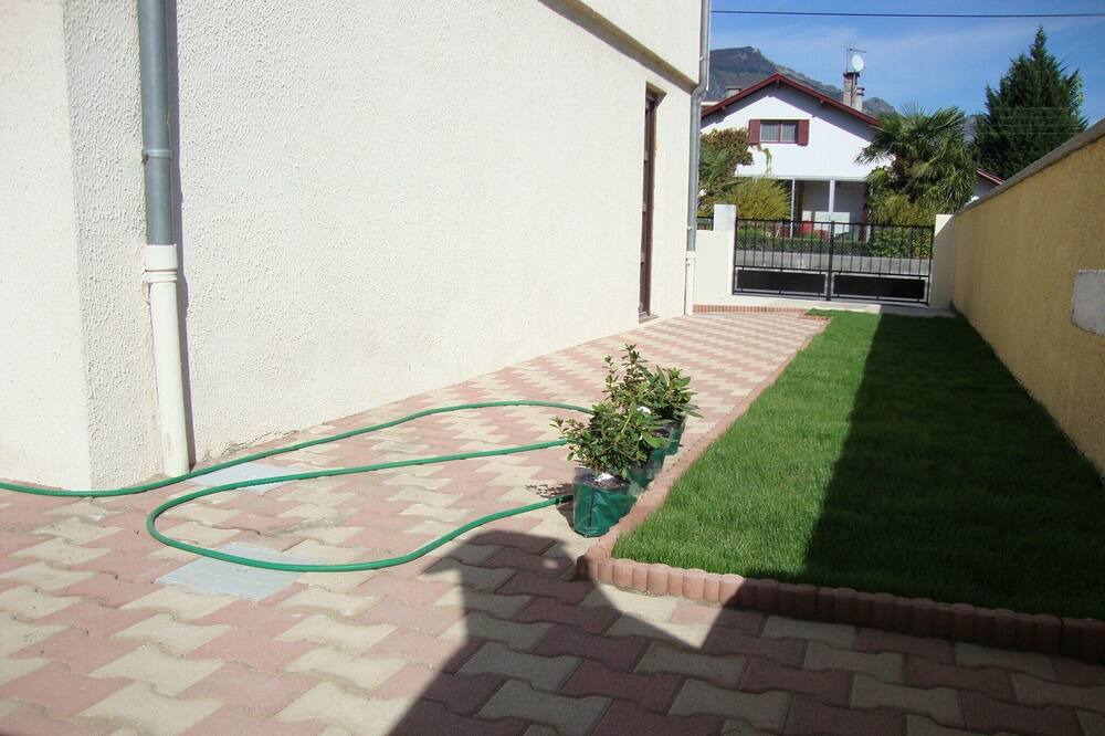 Photo of Patio Balcony in Argeles Gazost