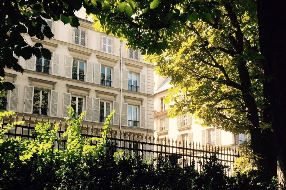 Photo of Outdoor in Notre-Dame-des-Champs