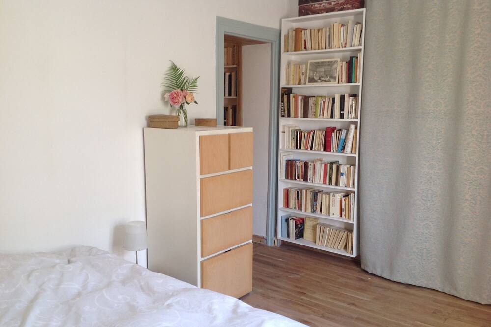 Photo of Bedroom in Notre-Dame-des-Champs