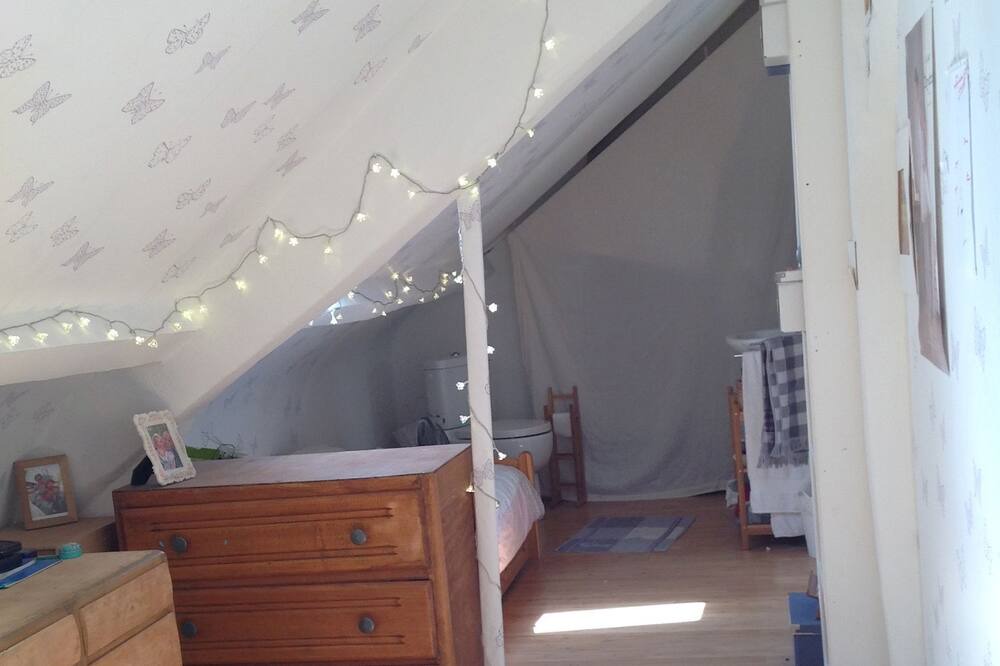 Photo of Bedroom in Notre-Dame-des-Champs