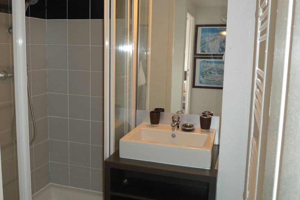 Photo of Bathroom in Allos