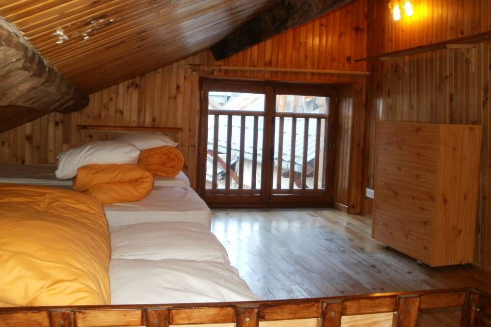 Photo of Bedroom in Beauvezer