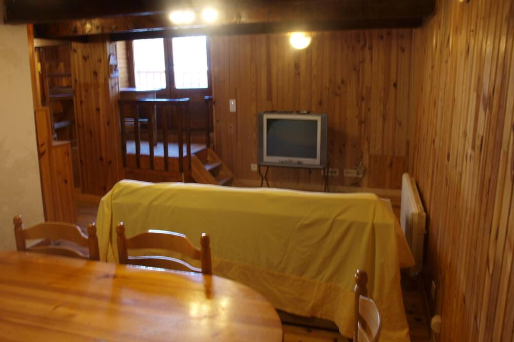 Photo of Kitchen in Beauvezer