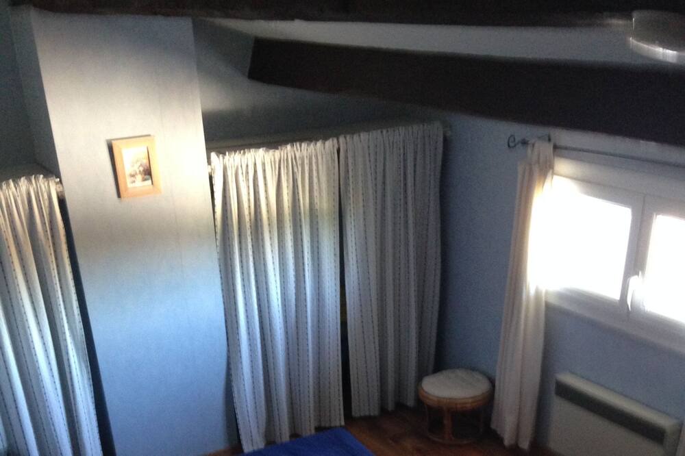 Photo of Bedroom in Ledenon