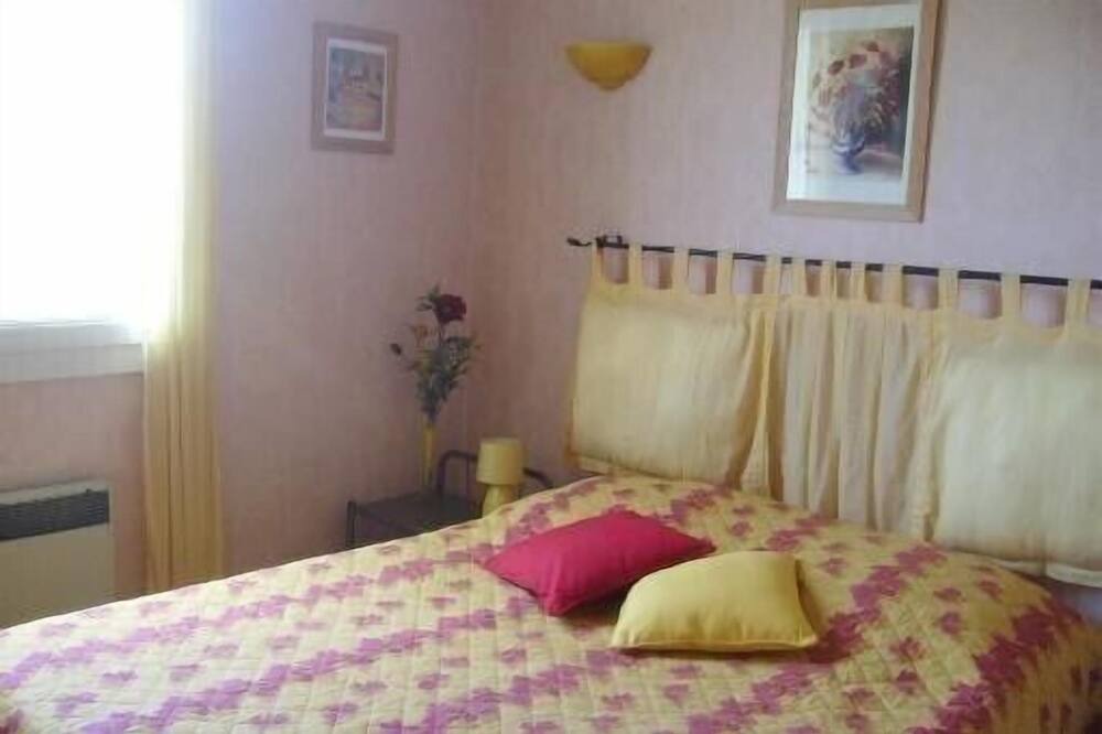 Photo of Bedroom in Ledenon