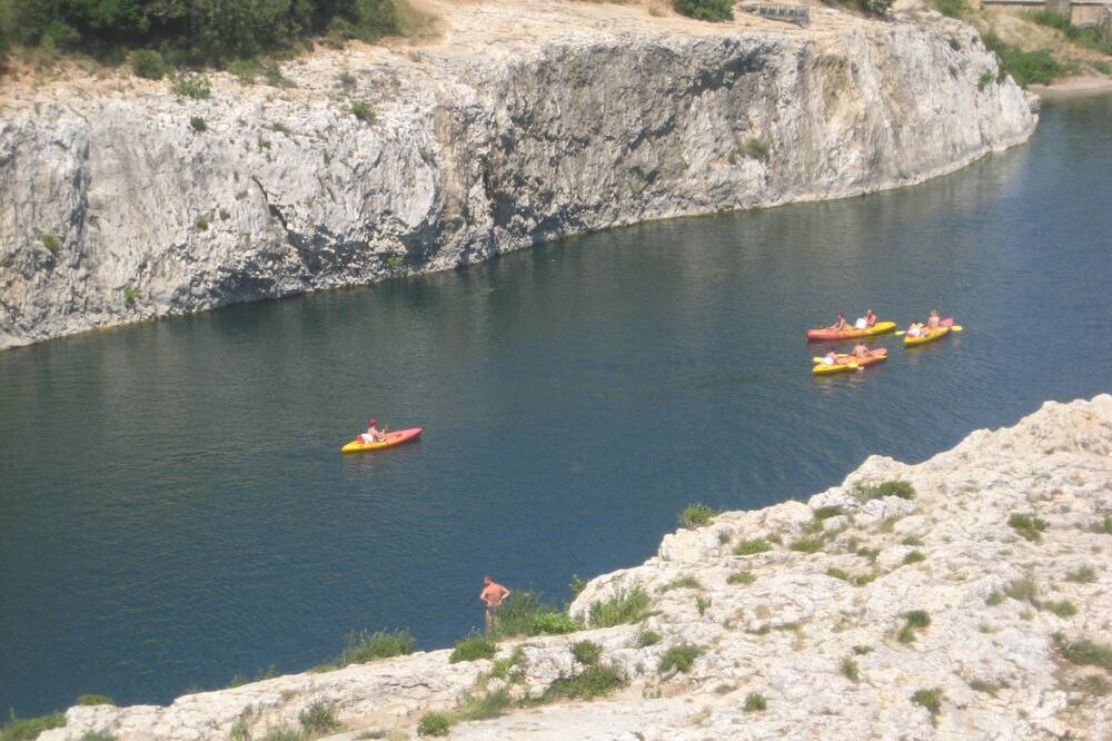 Photo of Others in Vers-Pont-du-Gard