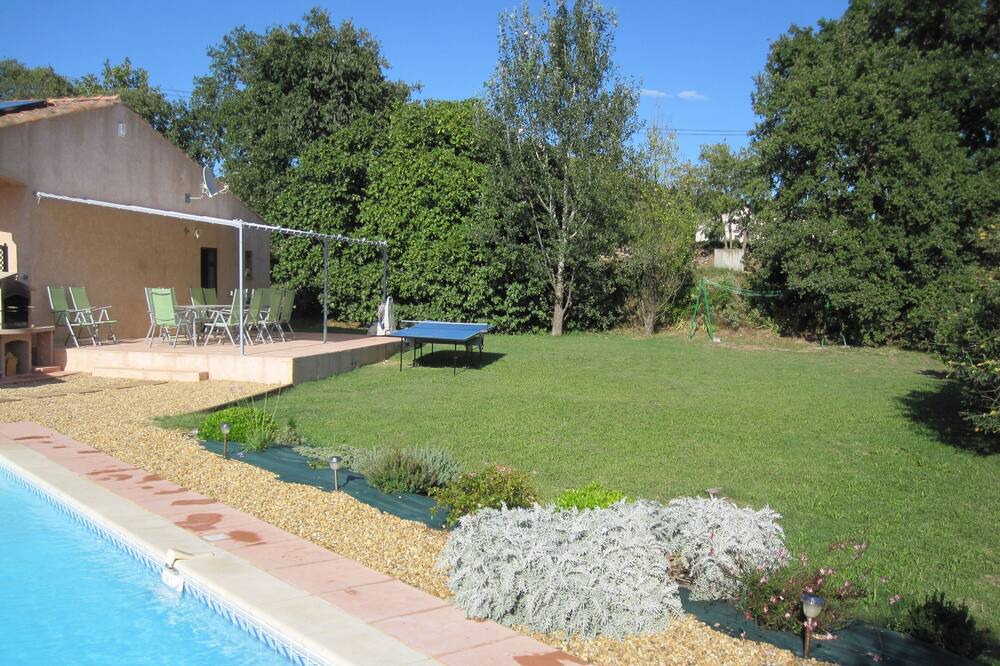 Photo of Outdoor in Vers-Pont-du-Gard