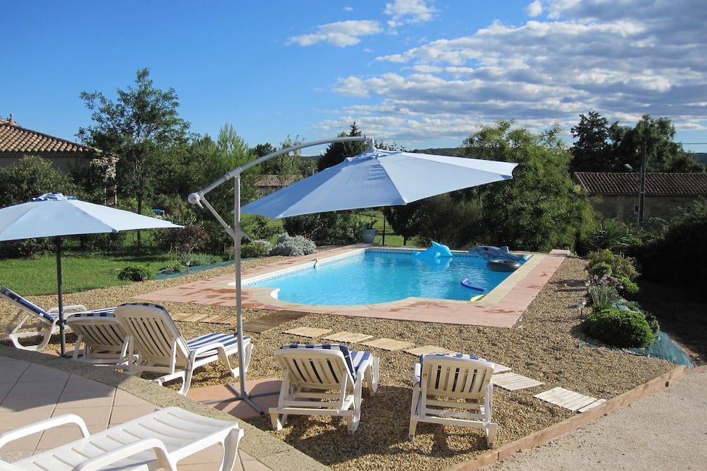 Photo of Outdoor in Vers-Pont-du-Gard