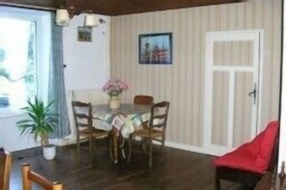 Photo of Kitchen in Saint-Mayeux