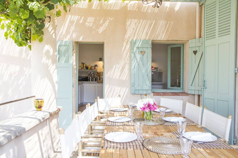 Photo of Patio Balcony in Port-Cros
