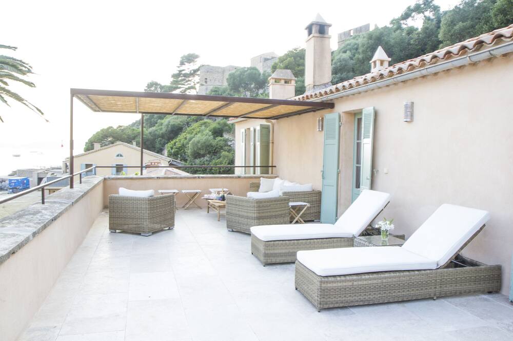 Photo of Patio Balcony in Port-Cros