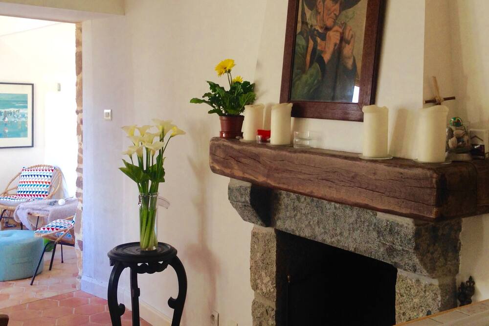 Photo of Livingroom in Lezardrieux