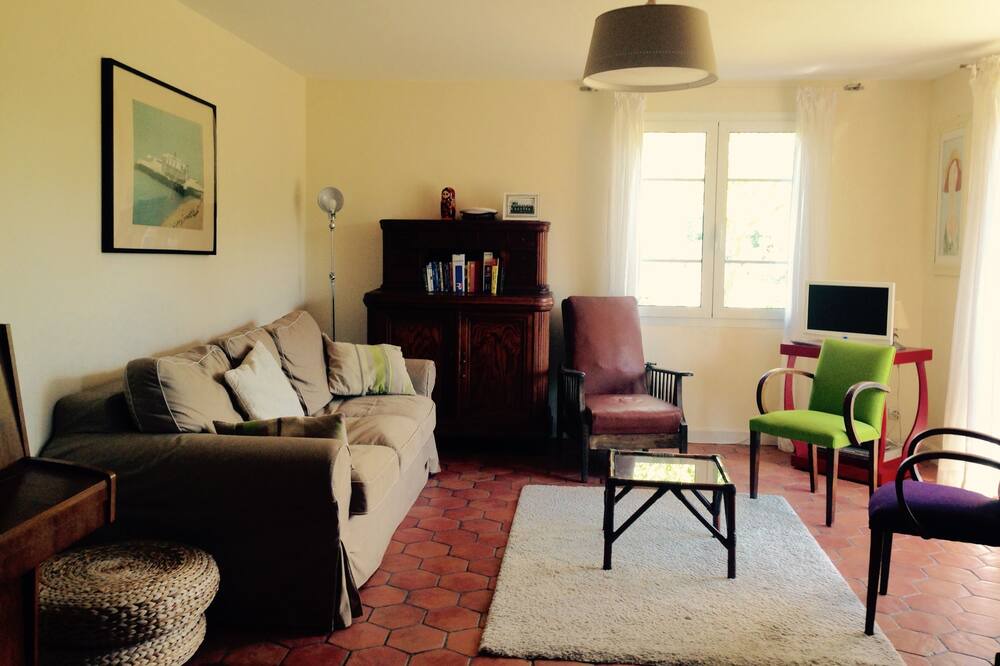 Photo of Livingroom in Lezardrieux