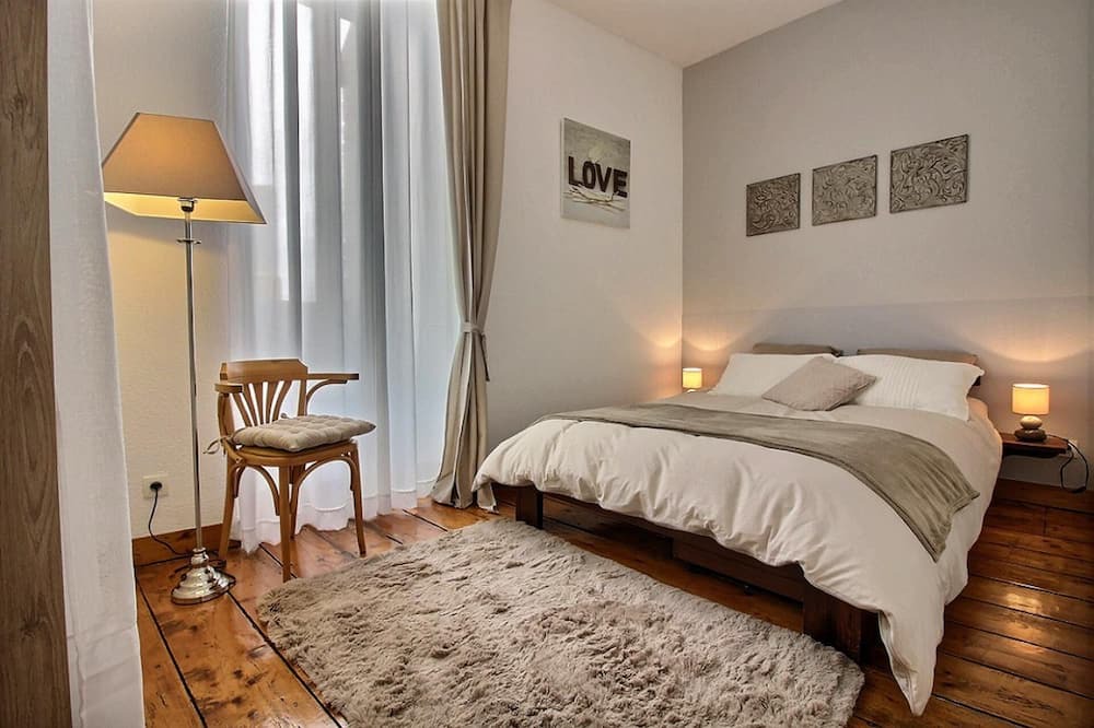 Photo of Bedroom in Lamballe