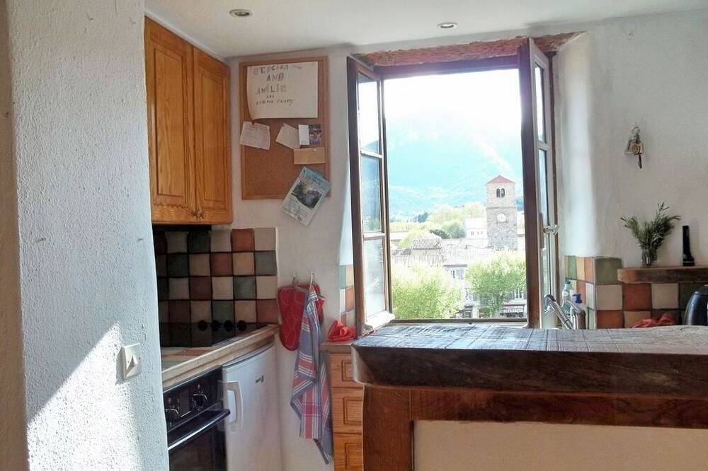 Photo of Kitchen in Quillan