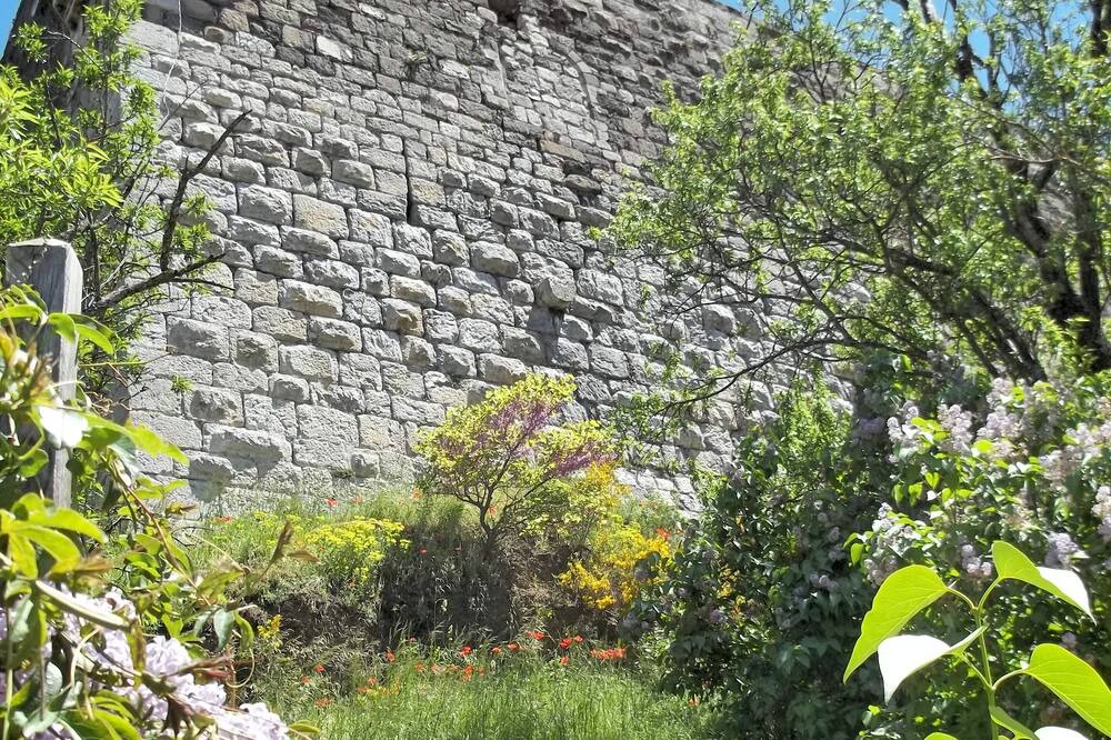 Photo of Outdoor in Quillan