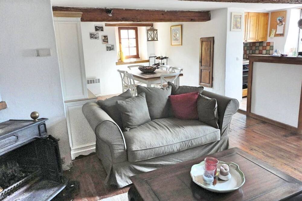 Photo of Livingroom in Quillan