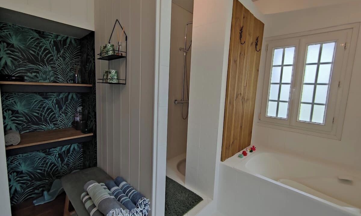 Photo of Bathroom in Evry