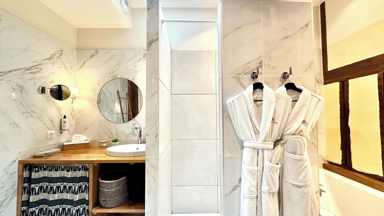 Photo of Bedroom in Chalons-en-Champagne