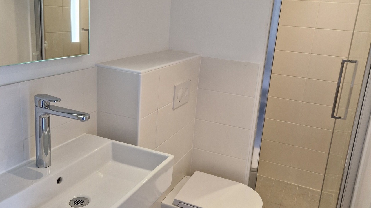 Photo of Bathroom in Le Cloitre-Saint-Thegonnec