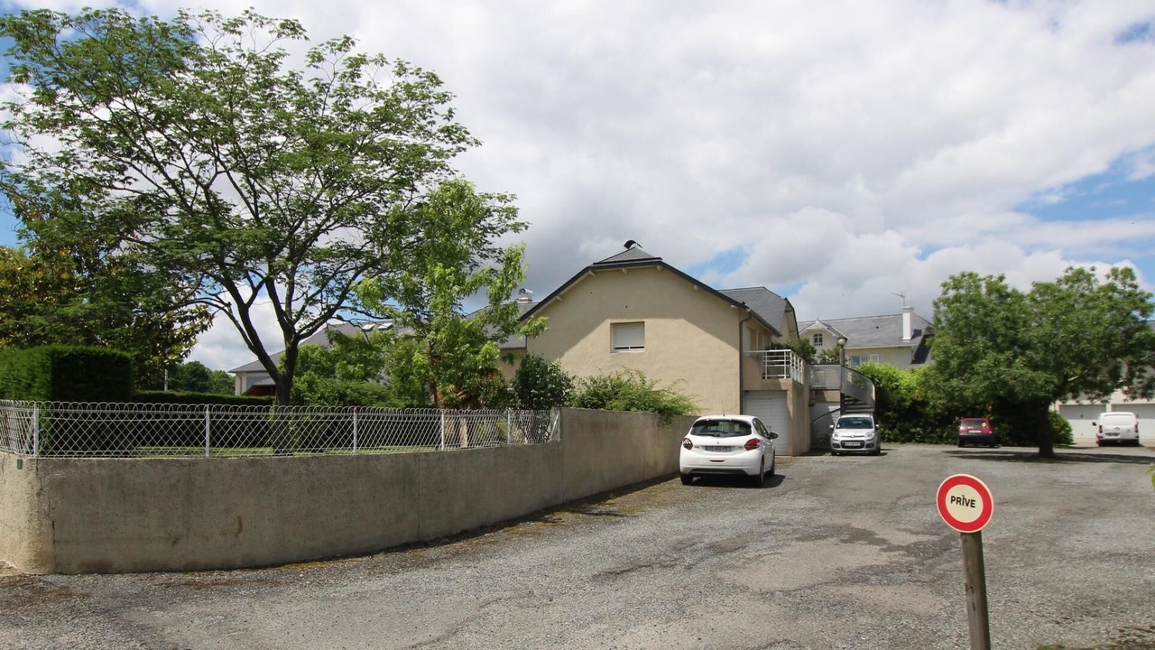 Photo of Outdoor in Uzein