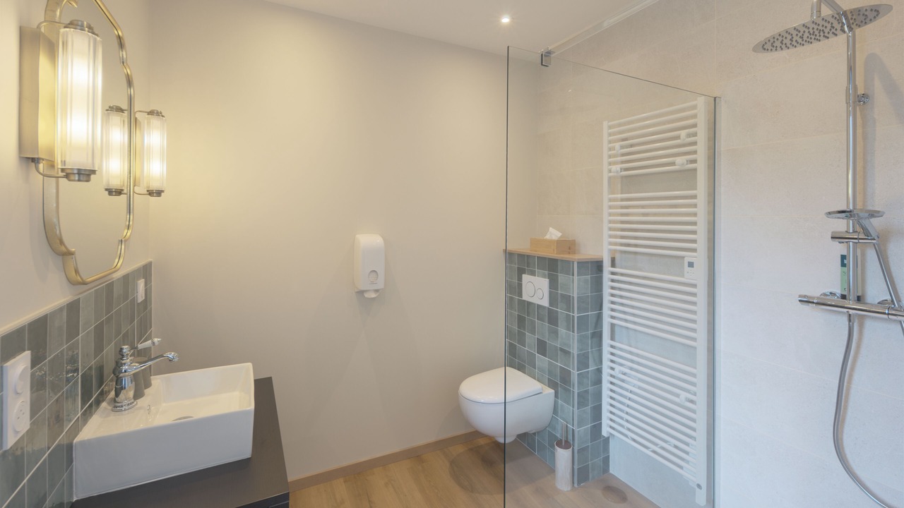 Photo of Bathroom in Arsonval
