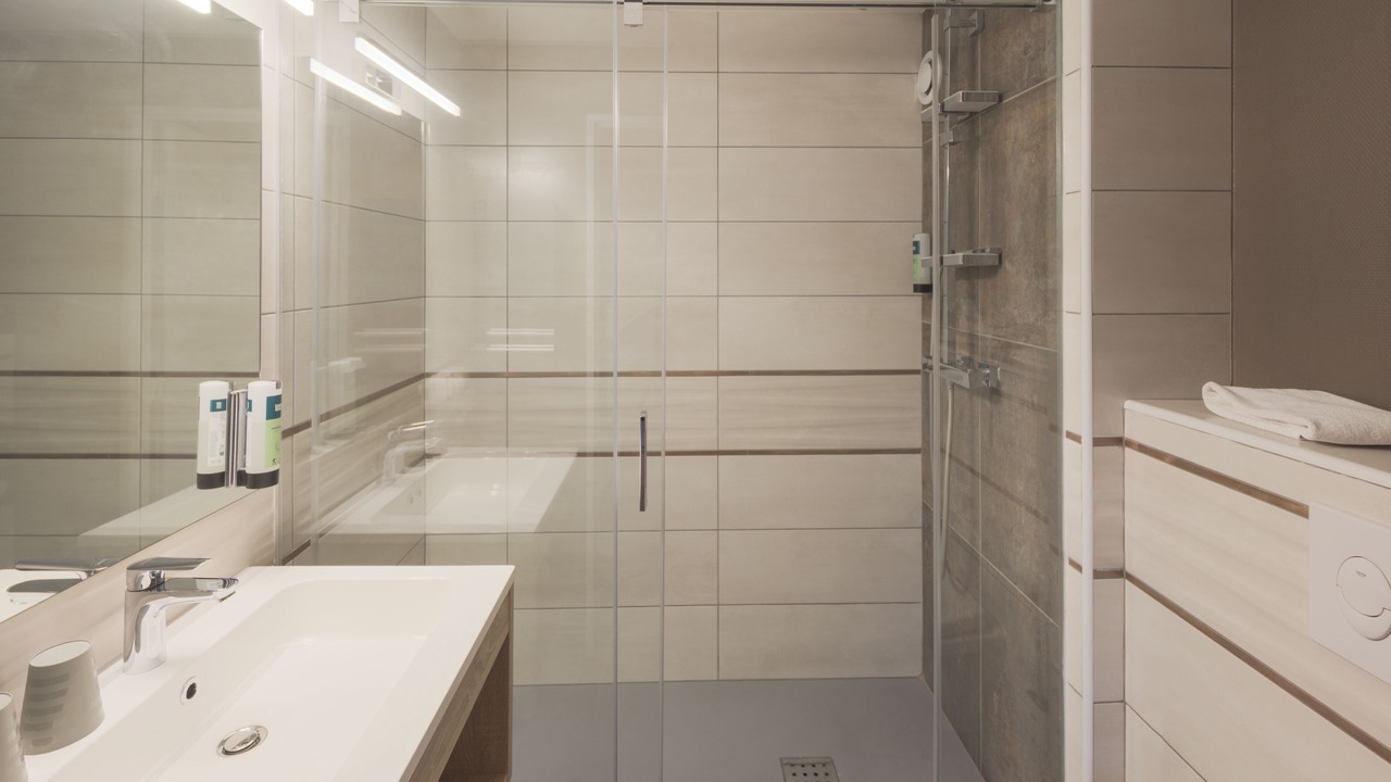 Photo of Bathroom in Arsonval