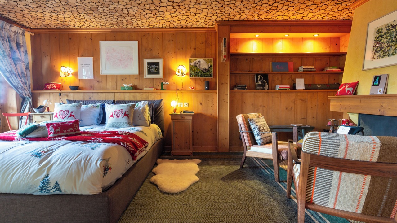 Photo of Bedroom in Demi-Quartier