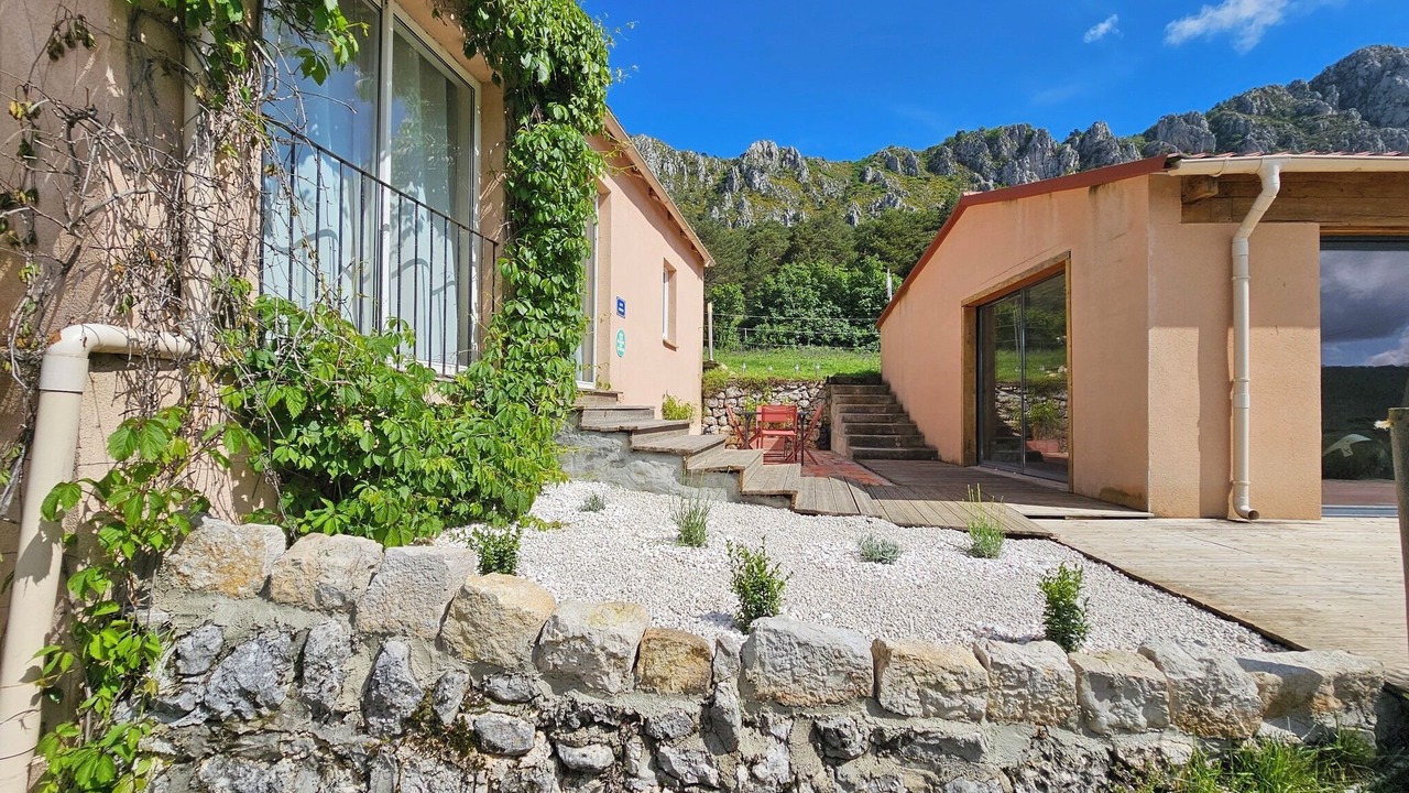 Photo of Outdoor in Seranon