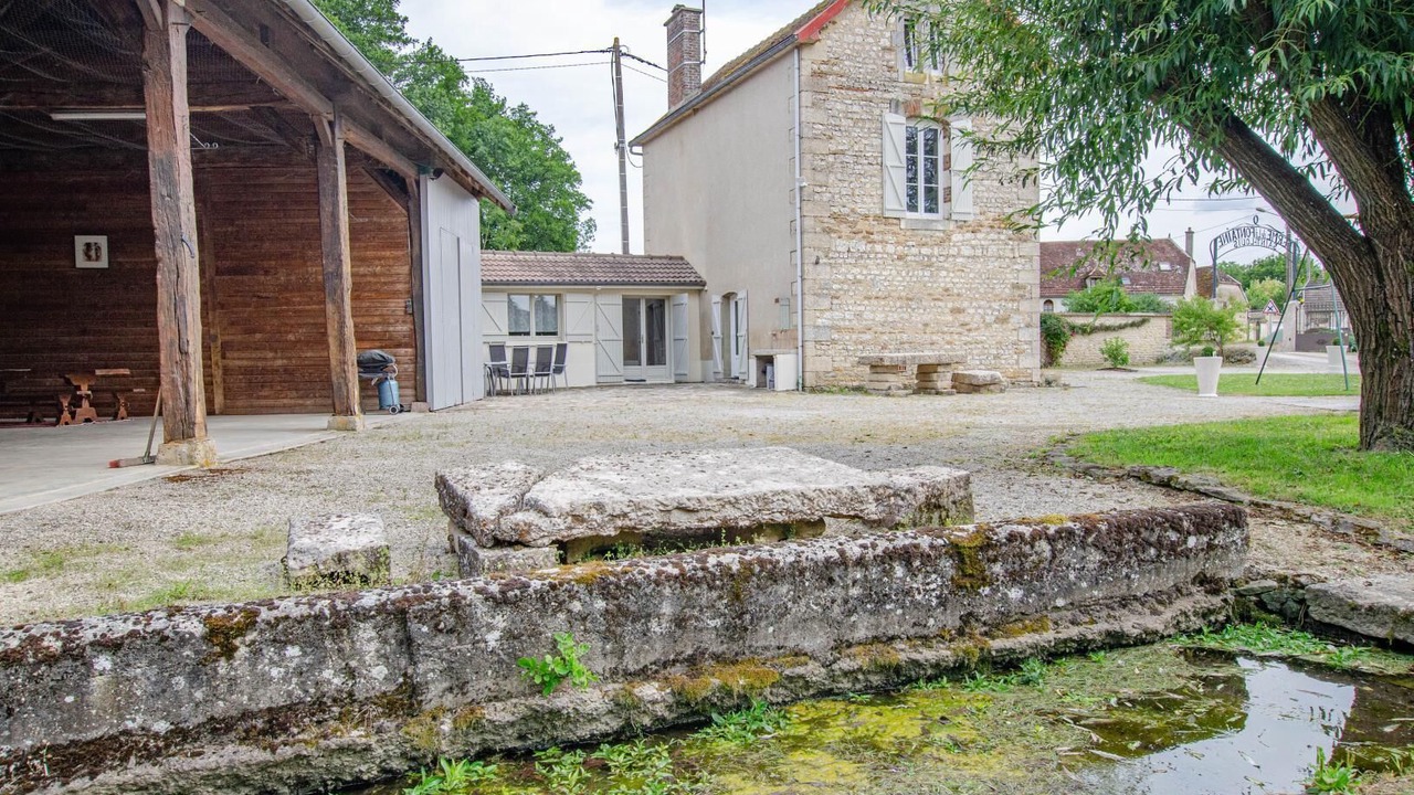 Photo of Outdoor in Jully-sur-Sarce